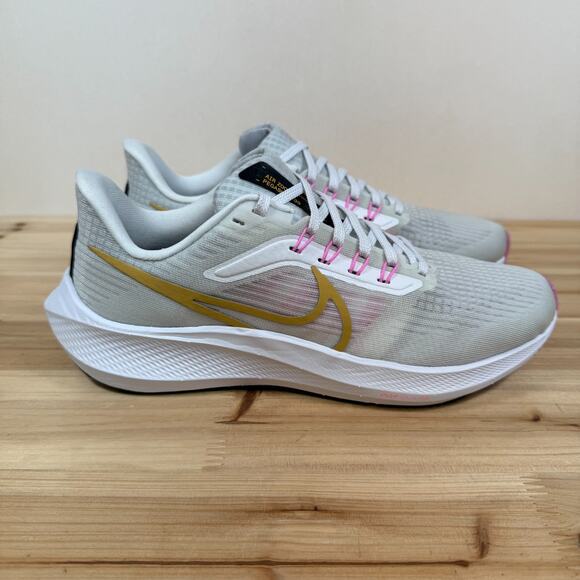 Nike Pegasus 39 Road Running Shoes Womens 9 White Pure Platinum Pink Spell Wheat - Picture 1 of 9